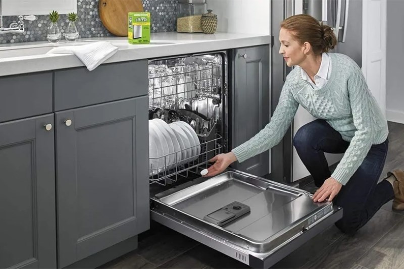 Một lưu &yacute; khi lắp đặt cho m&aacute;y rửa b&aacute;t Electrolux