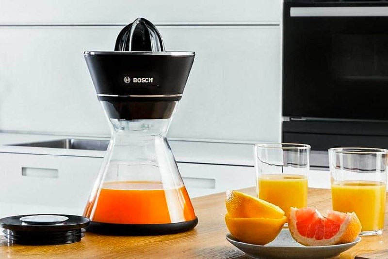 Dung t&iacute;ch của m&aacute;y vắt cam Đức lớn