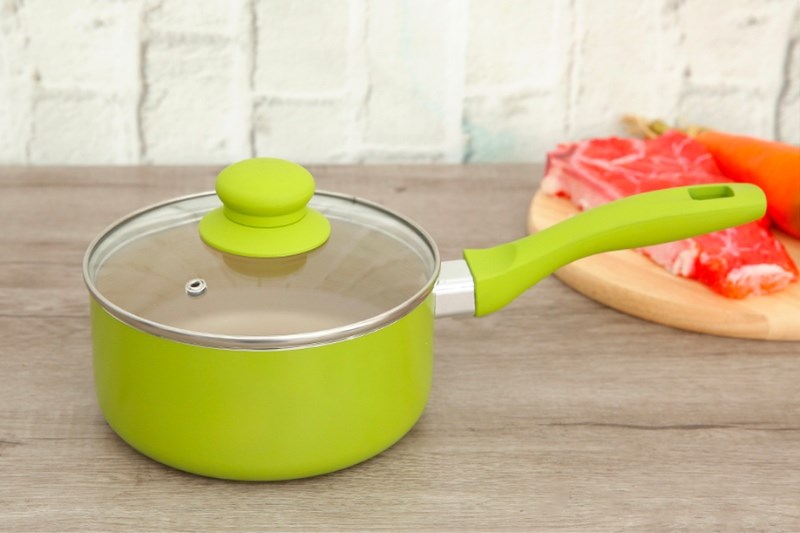 Qu&aacute;nh nh&ocirc;m chống d&iacute;nh nắp k&iacute;nh 16 cm Sunhouse SMP151 Xanh l&aacute;