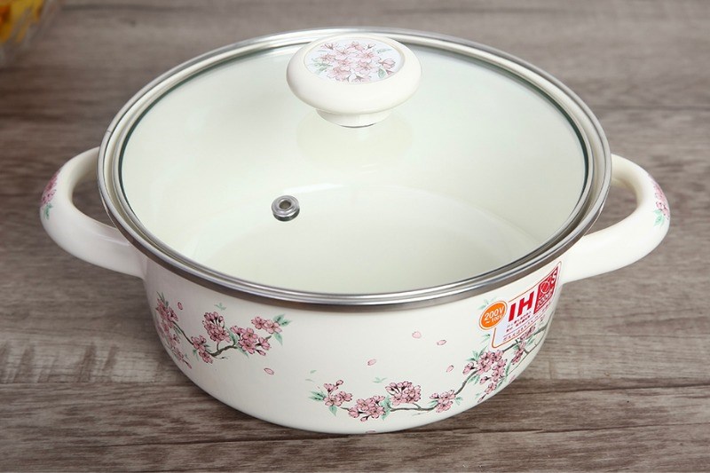 Nồi th&eacute;p Nippon tr&aacute;ng men nắp k&iacute;nh 20 cm Fujihoro SKW-12G