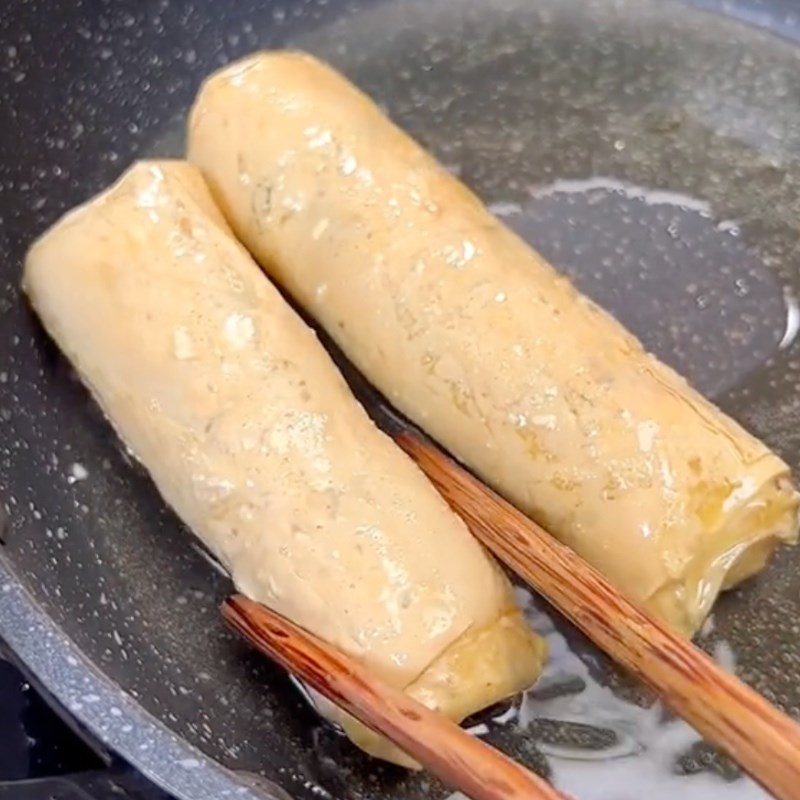 Bước 5 Chiên chả giò Chả giò chay tàu hũ ky (Công thức được chia sẻ bởi Tiktok Bếp chay XANH)