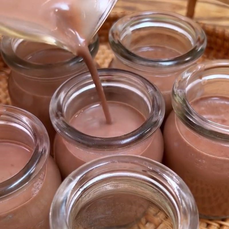 Bước 1 Nấu pudding Pudding socola (Công thức được chia sẻ từ Tiktok vào bếp cùng Điện máy XANH)