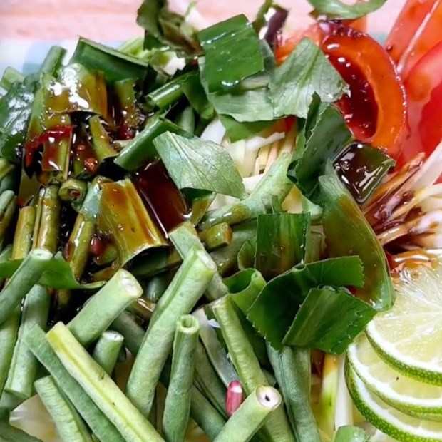Bước 3 Trộn gỏi Gỏi đu đủ Thái chay (Công thức được chia sẻ bởi Tiktok Bếp chay XANH)