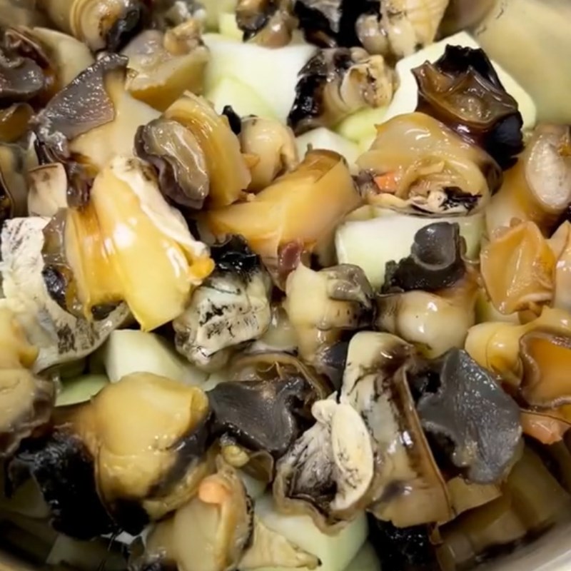 Bước 4 Trộn ốc bươu Ốc bươu sốt thái (Công thức được chia sẻ từ Tiktok Vào bếp cùng Điện máy XANH)