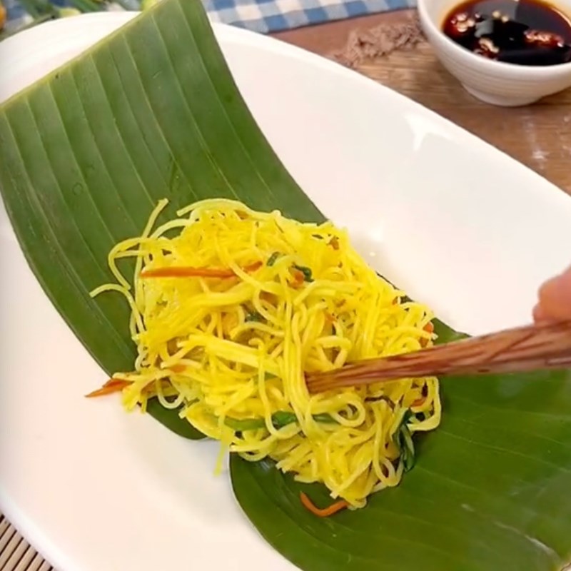 Bước 3 Xào bún Bún xào nghệ chay (Công thức được chia sẻ bởi Tiktok Bếp chay XANH)