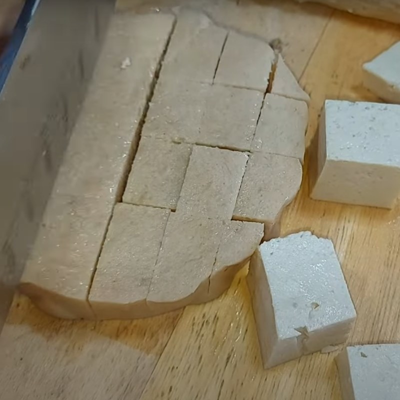 Bước 1 Sơ chế nguyên liệu Cá lóc chay bằng hem chay (ham chay)