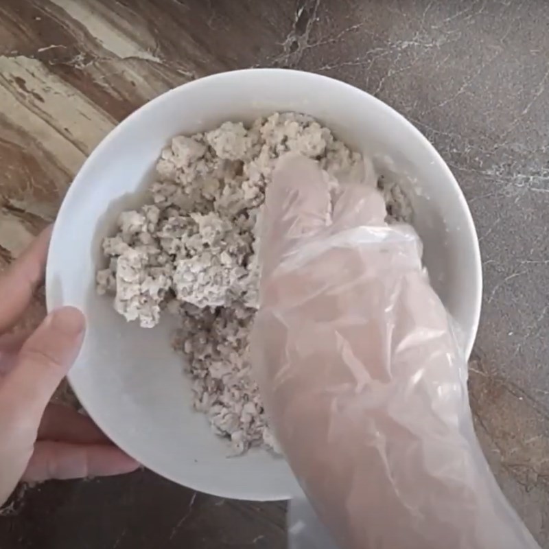 Bước 1 Sơ chế nguyên liệu Cá lóc chay từ nấm bào ngư