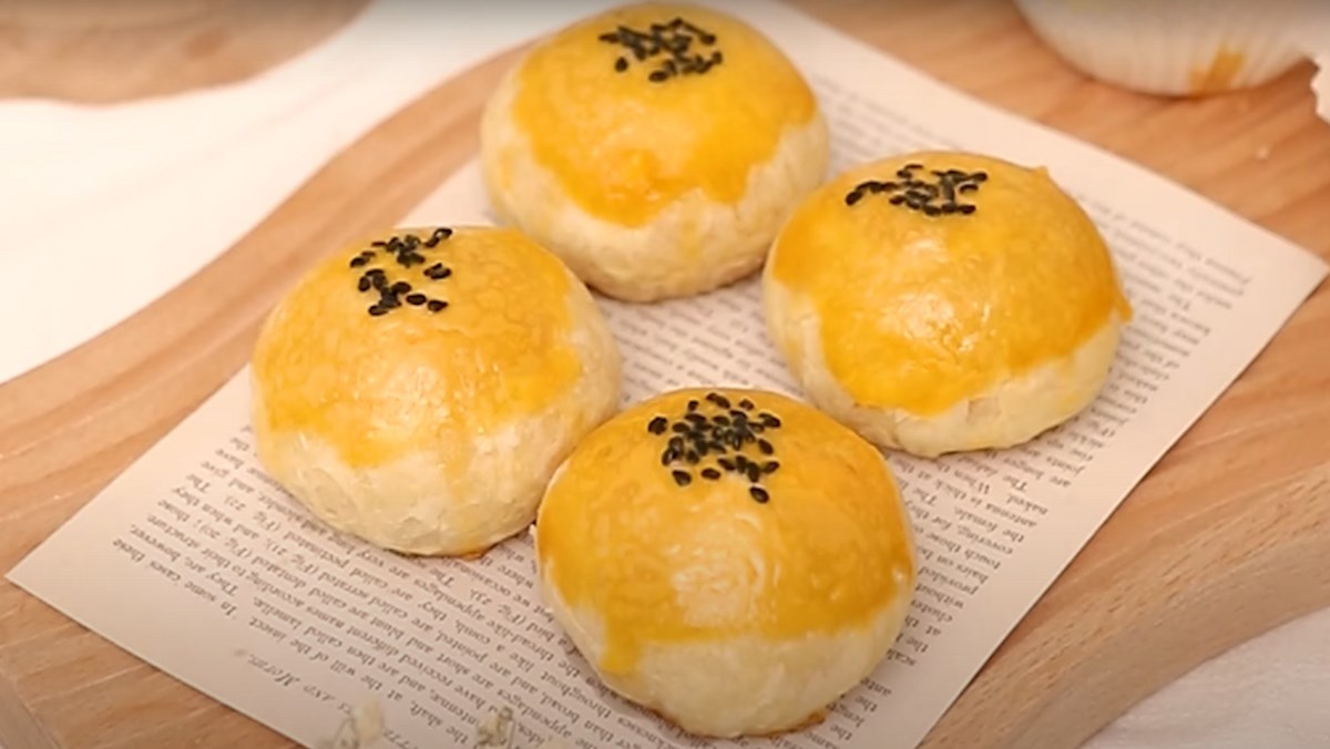 Bánh trung thu lava ngàn lớp