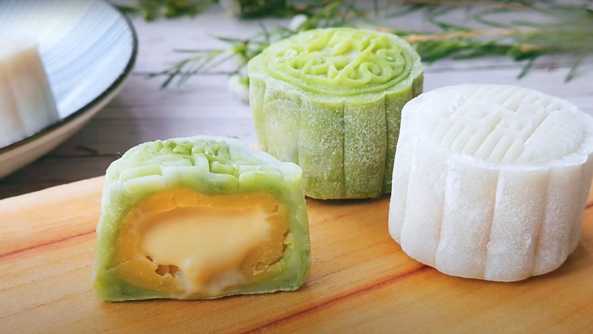 Bánh trung thu dẻo nhân lava sữa trứng phô mai vị dừa