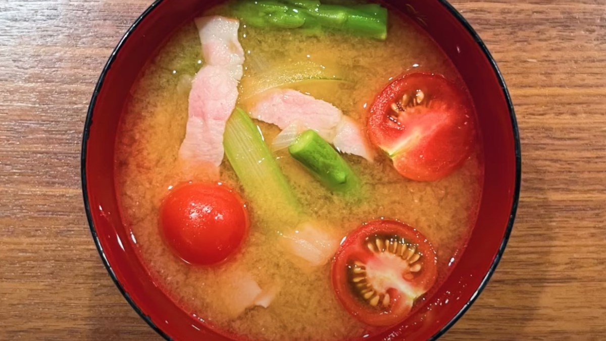 Súp miso cà chua