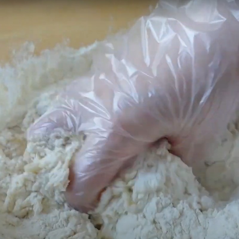 Bước 4 Làm vỏ bánh Bánh trung thu mochi khoai môn trứng muối