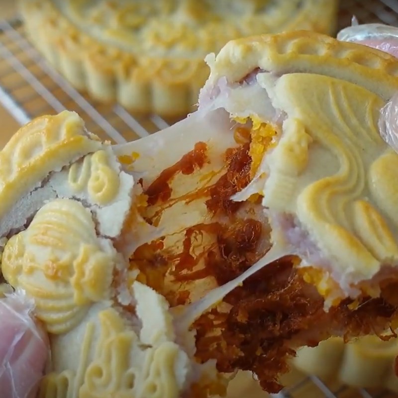 Bước 8 Thành phẩm Bánh trung thu mochi khoai môn trứng muối