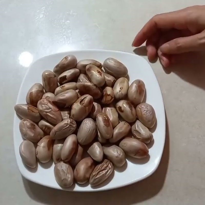 Bước 2 Luộc hạt mít Mít hông