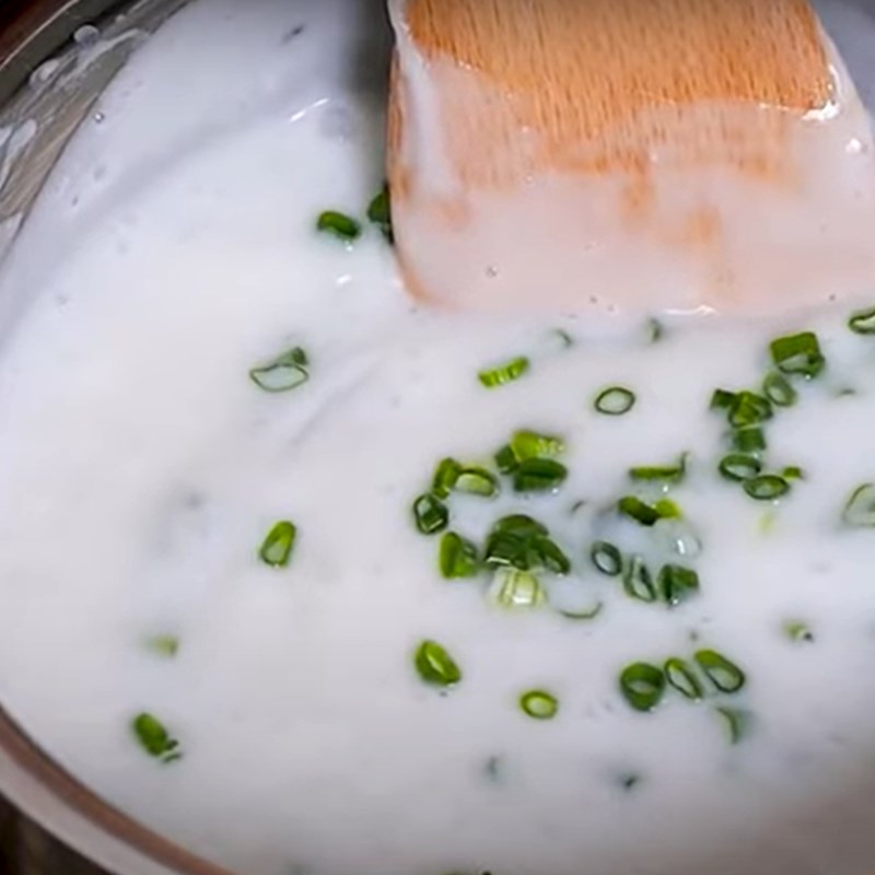 Bước 1 Nấu nước cốt dừa Nước cốt dừa béo ngậy