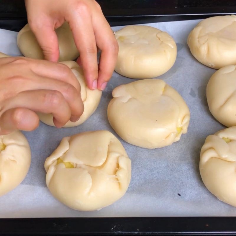 Bước 15 Nướng bánh lần 1 Bánh pía trứng muối