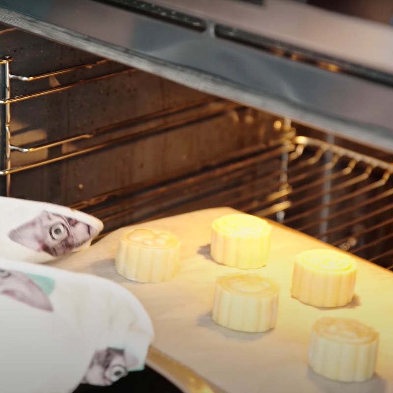 Bước 6 Nướng bánh trung thu Bánh trung thu lava nhân trứng chảy