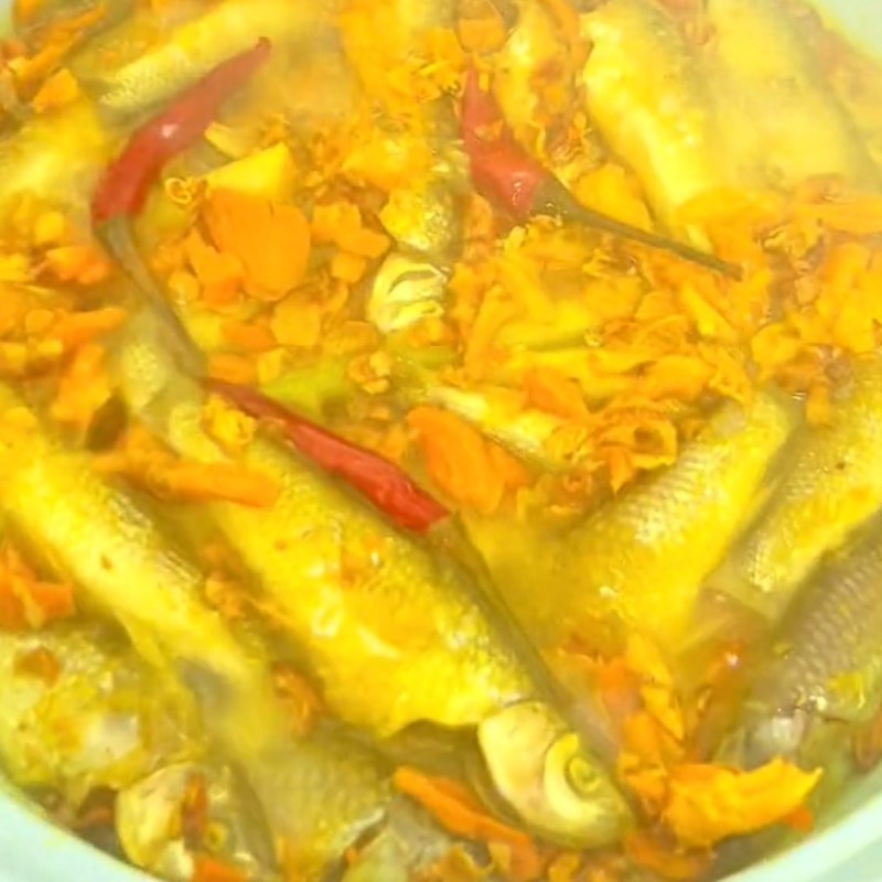 Bước 3 Thành phẩm Cá linh kho nghệ