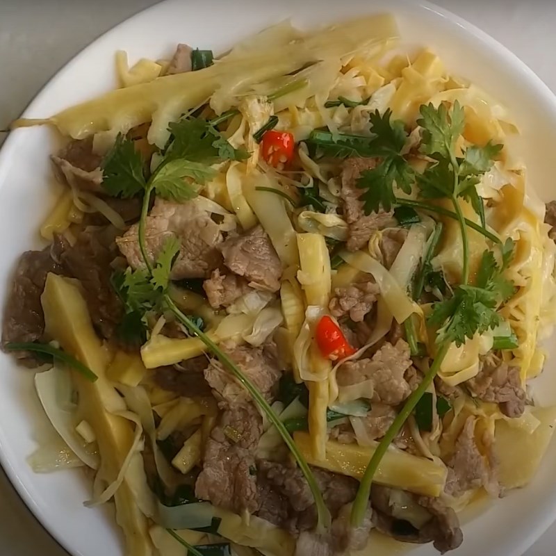 Bước 4 Thành phẩm Bò xào măng chua