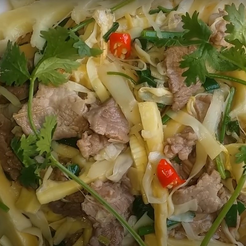 Bước 4 Thành phẩm Bò xào măng chua