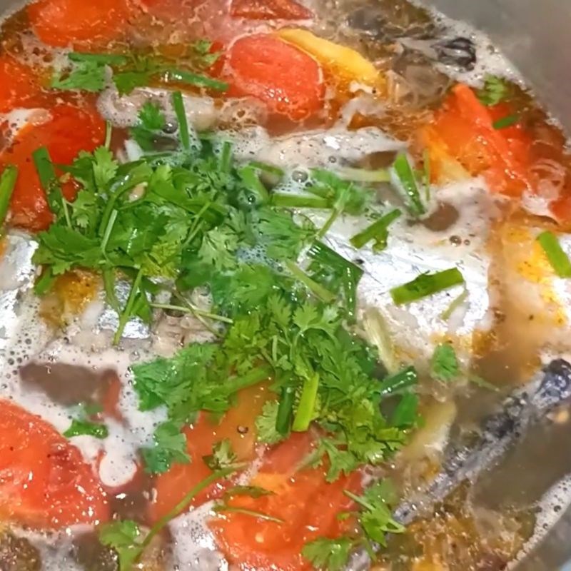 Bước 4 Trình bày Canh chua cá hố tươi nấu thơm