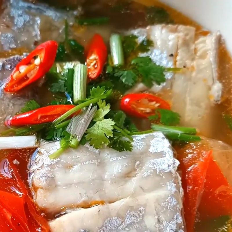 Bước 4 Trình bày Canh chua cá hố tươi nấu thơm