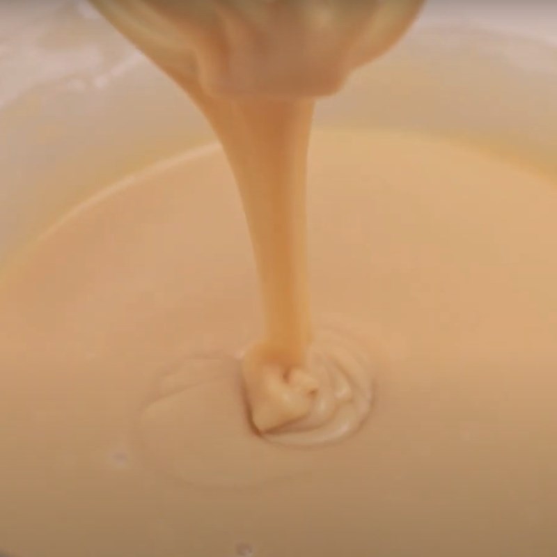 Bước 2 Trộn bột Bánh thốt nốt nướng bằng nồi chiên không dầu