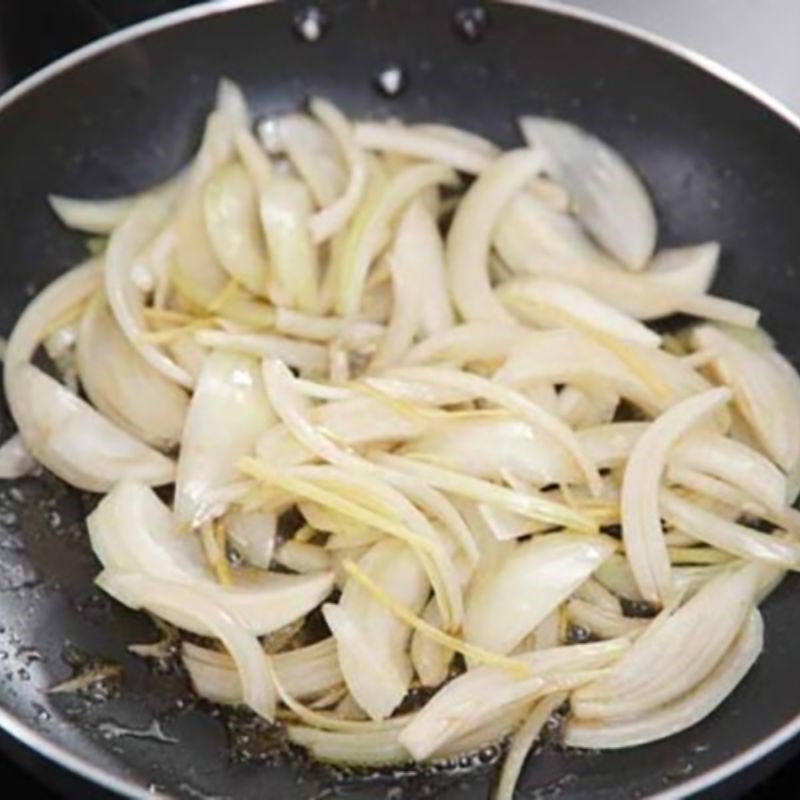 Bước 4 Xào thịt bò Cơm bò Gyudon Nhật Bản