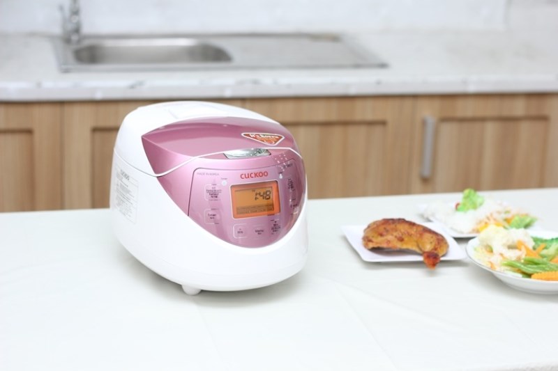 Nồi cơm điện tử Cuckoo 1 l&iacute;t CR- 0631F