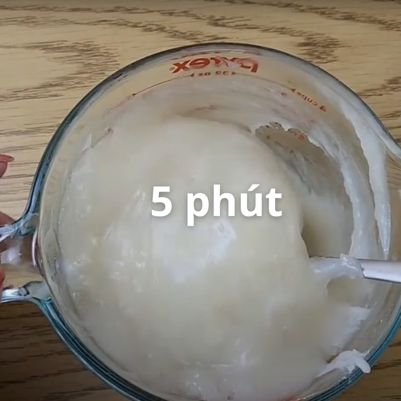 Bước 4 Làm bánh hồng Bánh hồng bằng lò vi sóng