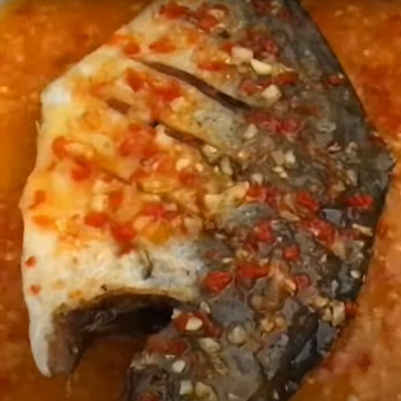Bước 3 Làm sốt mắm tỏi Cá chim chiên mắm tỏi