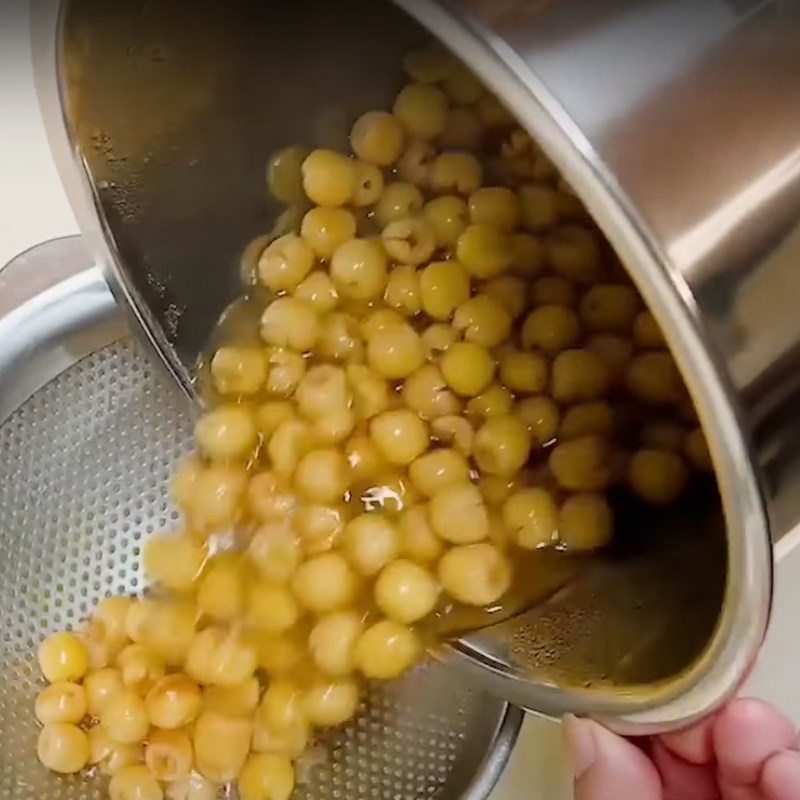 Step 2 Cook lotus seeds Dry Green Sticky Rice using a rice cooker