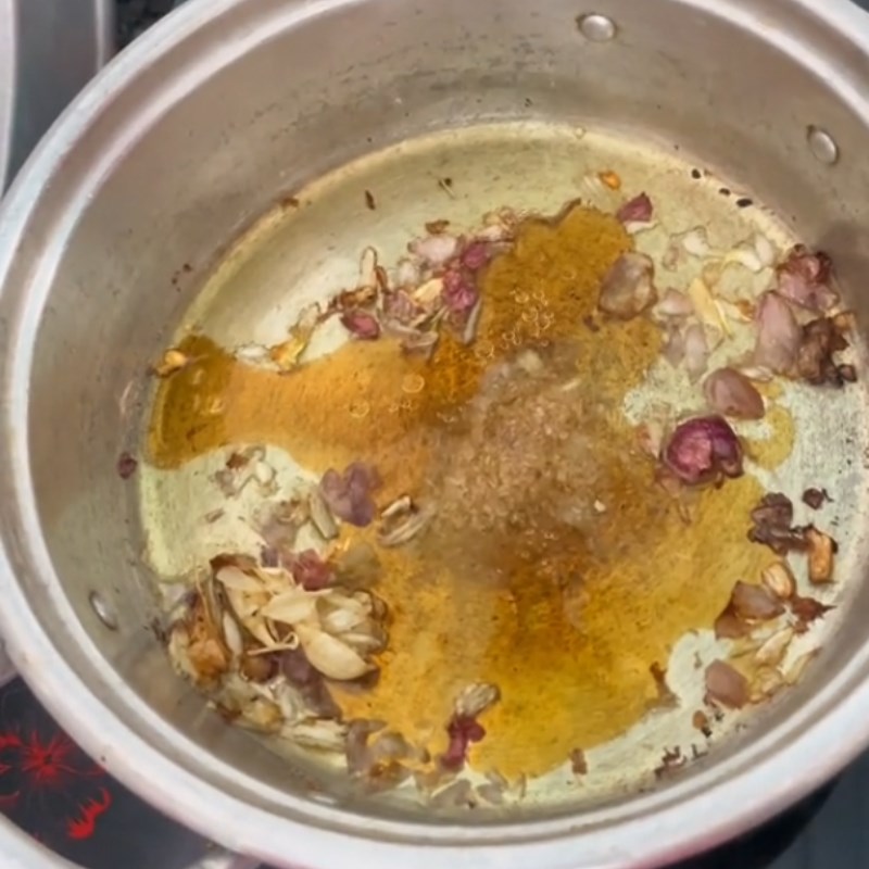 Nấu nước dùng bún rạm