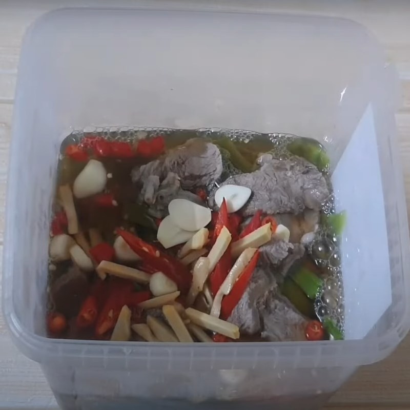 Bước 5 Ngâm bắp bò Bắp bò ngâm rau tiến vua