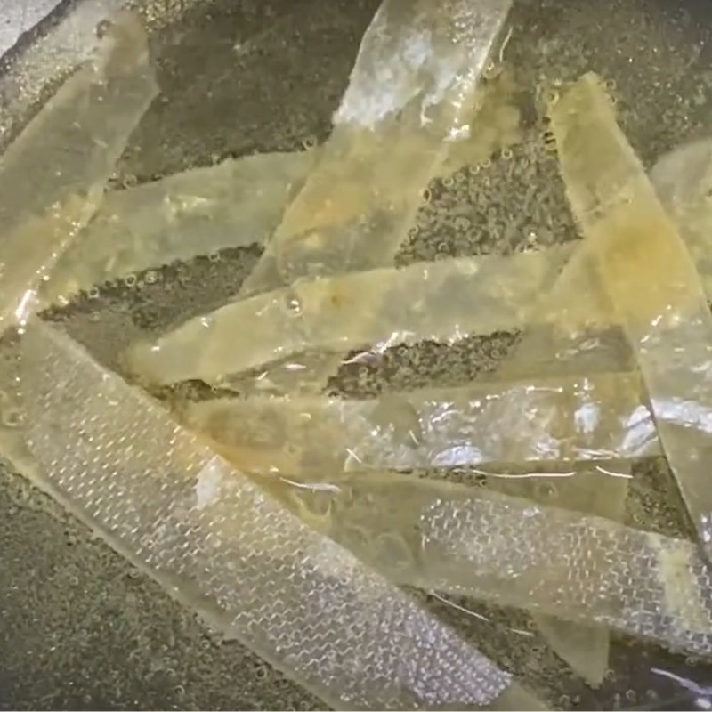 Bước 2 Rim cá bò khô Cá bò khô rim nước mắm