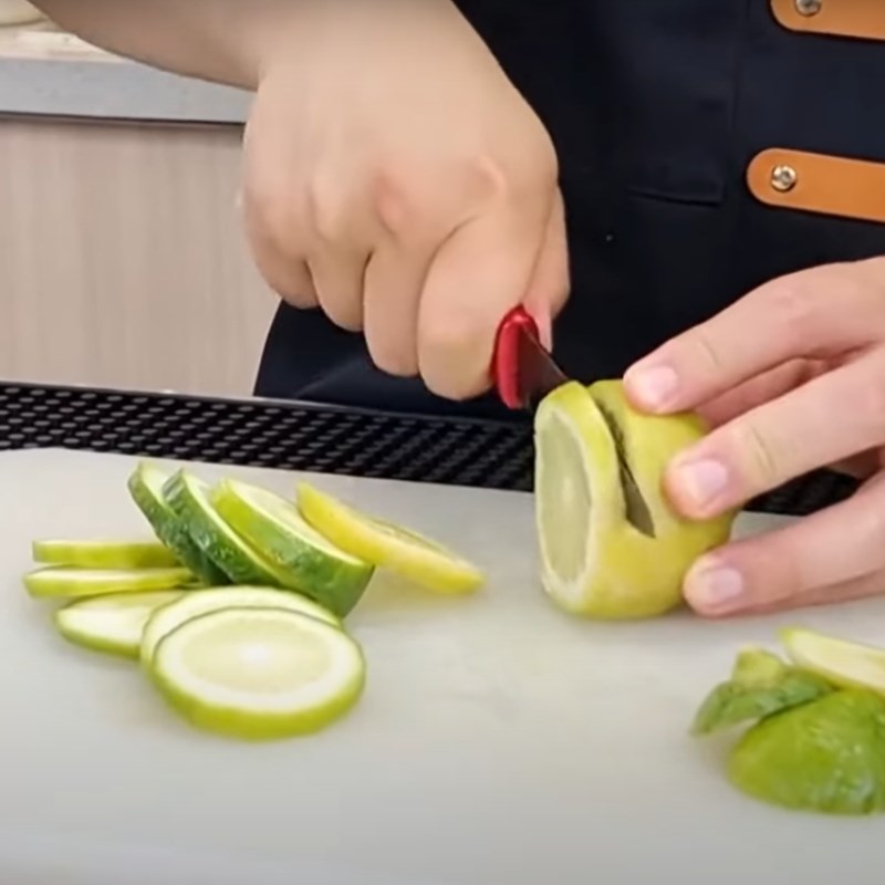 Bước 1 Sơ chế nguyên liệu Trà chanh giã tay