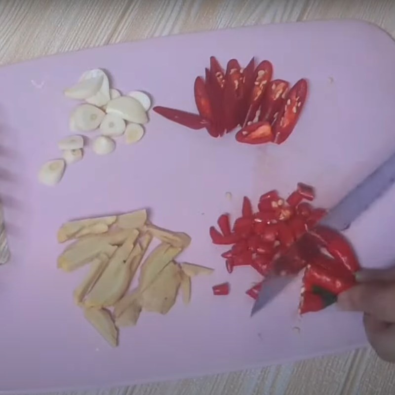 Bước 3 Sơ chế nguyên liệu khác Bắp bò ngâm rau tiến vua