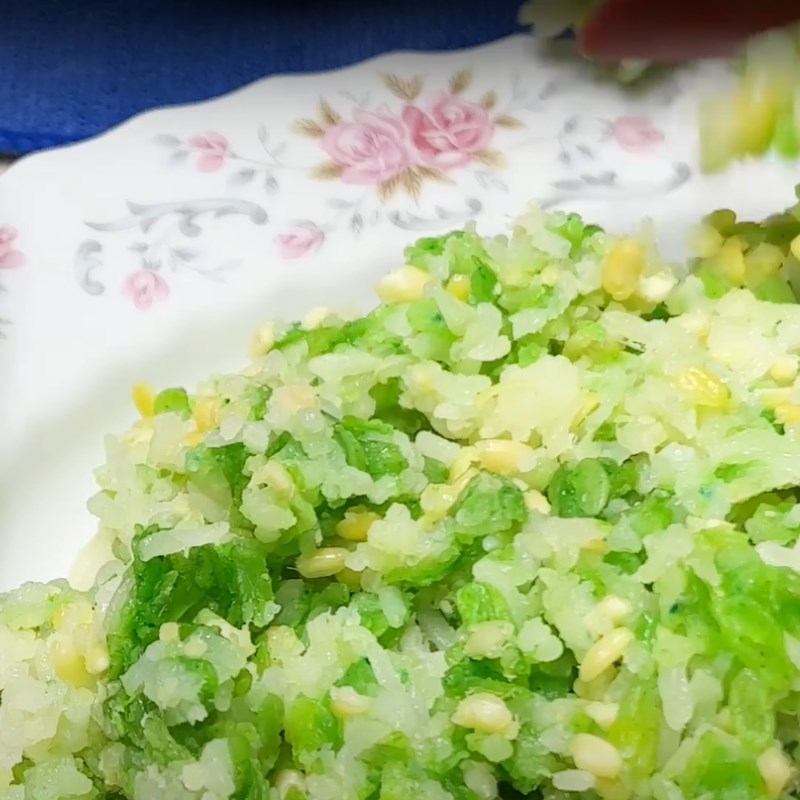 Step 4 Final product of dry green sticky rice with rice cooker