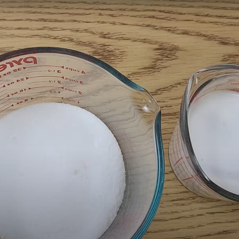 Bước 3 Trộn bột bánh hồng Bánh hồng bằng lò vi sóng