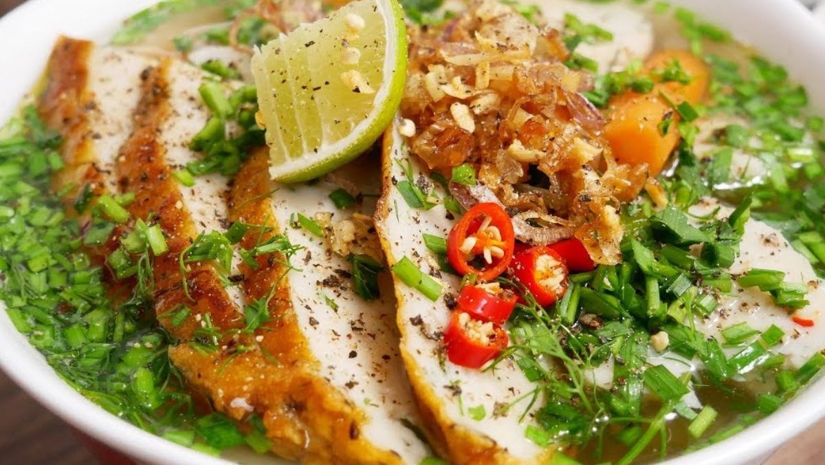 Bánh canh chả cá thu