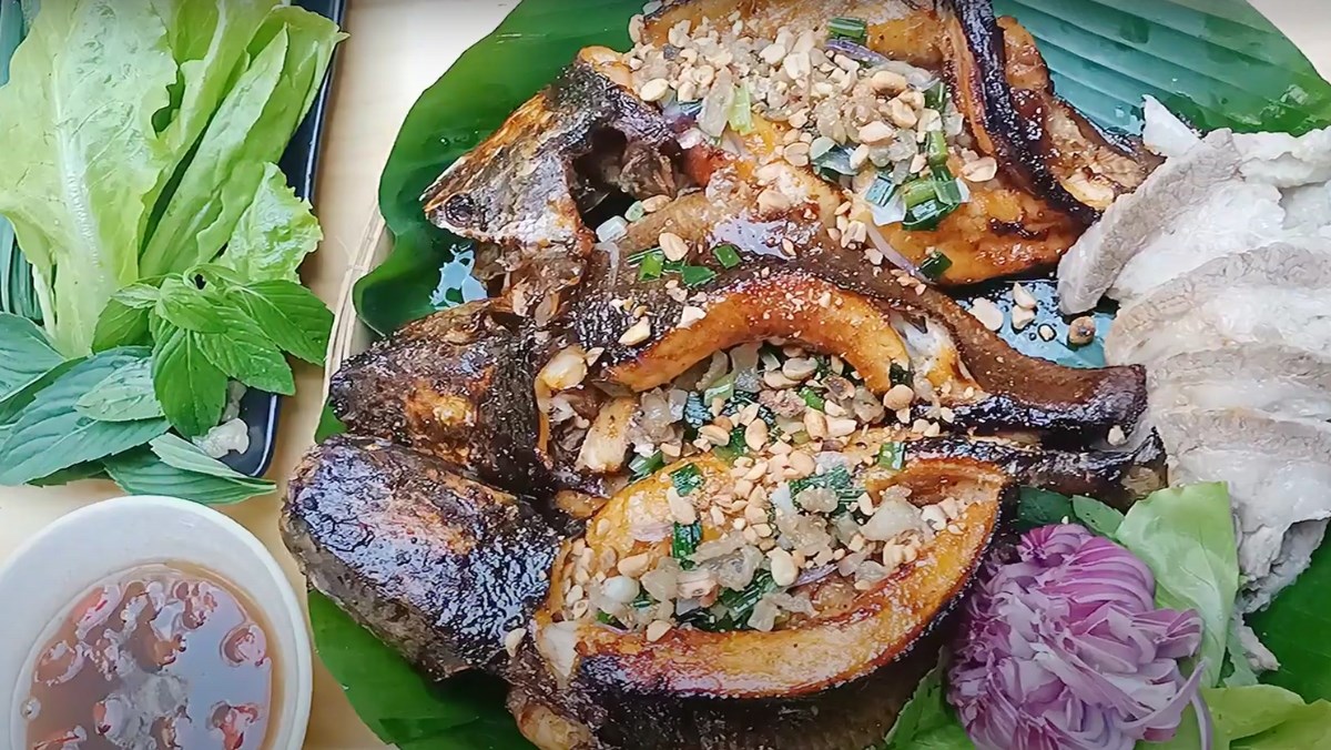 Cá lóc nướng mỡ hành bằng nồi chiên không dầu