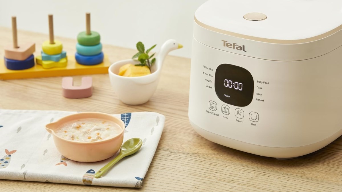 Cháo em bé bằng nồi cơm điện tử Tefal