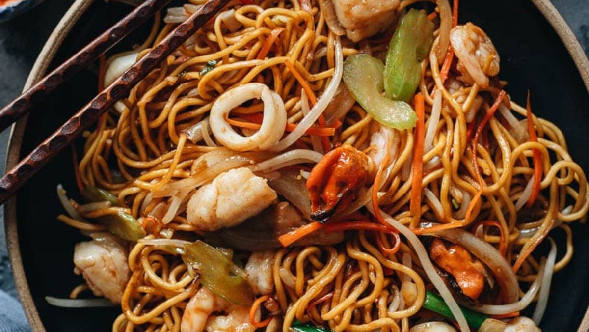 Nước sốt tỏi ớt chua ngọt trộn mì