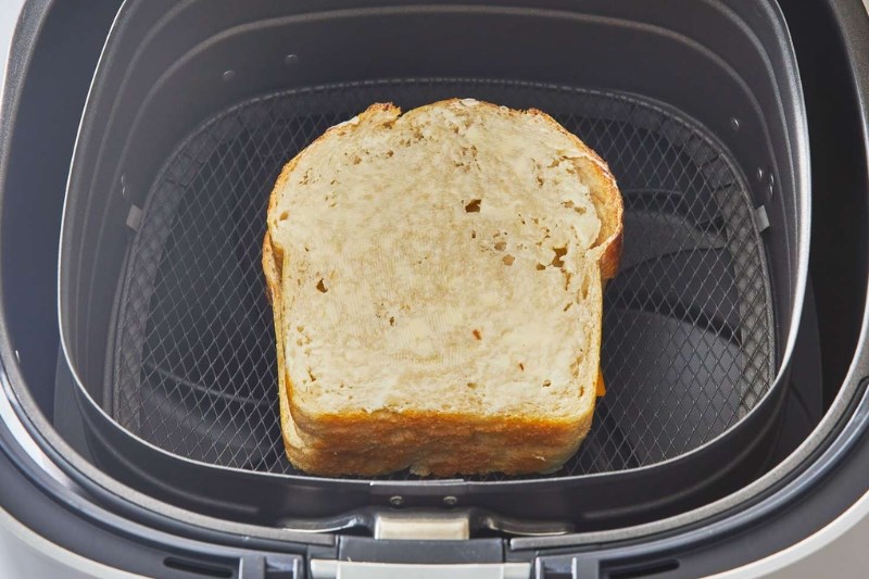 Lợi ích của việc nướng bánh mì sandwich bằng nồi chiên không dầu