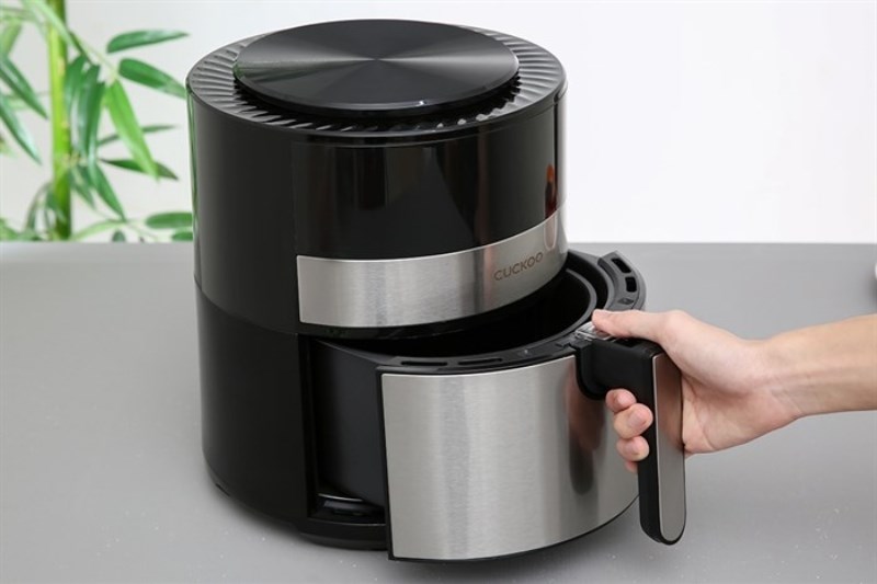 Nồi chi&ecirc;n kh&ocirc;ng dầu Cuckoo CAF-F0410T 4.7 l&iacute;t