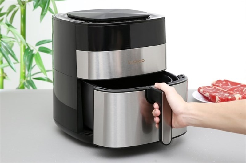 Nồi chi&ecirc;n kh&ocirc;ng dầu Cuckoo CAF-G0510T 5.5 l&iacute;t
