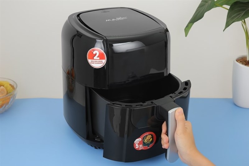 Nồi chi&ecirc;n kh&ocirc;ng dầu Magic Eco AC-102 5.5 l&iacute;t