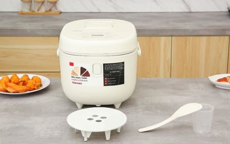 Nồi cơm điện tử Toshiba 1.8 lít RC-18DR4TVN(W)