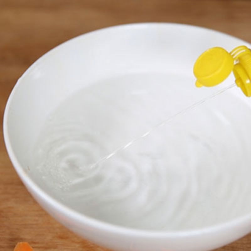 Bước 1 Chuẩn bị nguyên liệu Nước sốt tỏi ớt chua ngọt trộn mì