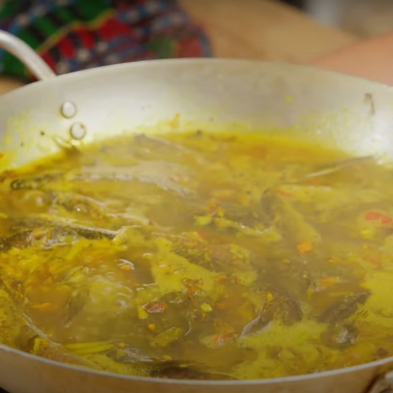 Bước 3 Kho cá chạch Cá chạch kho nghệ