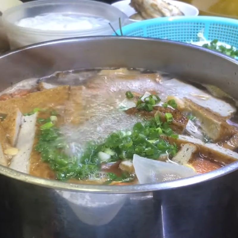 Bước 4 Nấu bánh canh Bánh canh chả cá thu